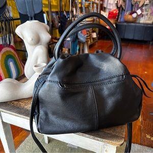 HOBO “ Darling “ NET Top Grain soft Leather Crossbody
